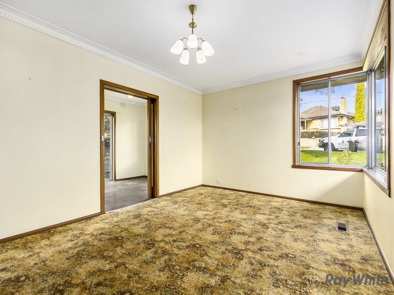 3 Alberta Avenue, Box Hill North image 3