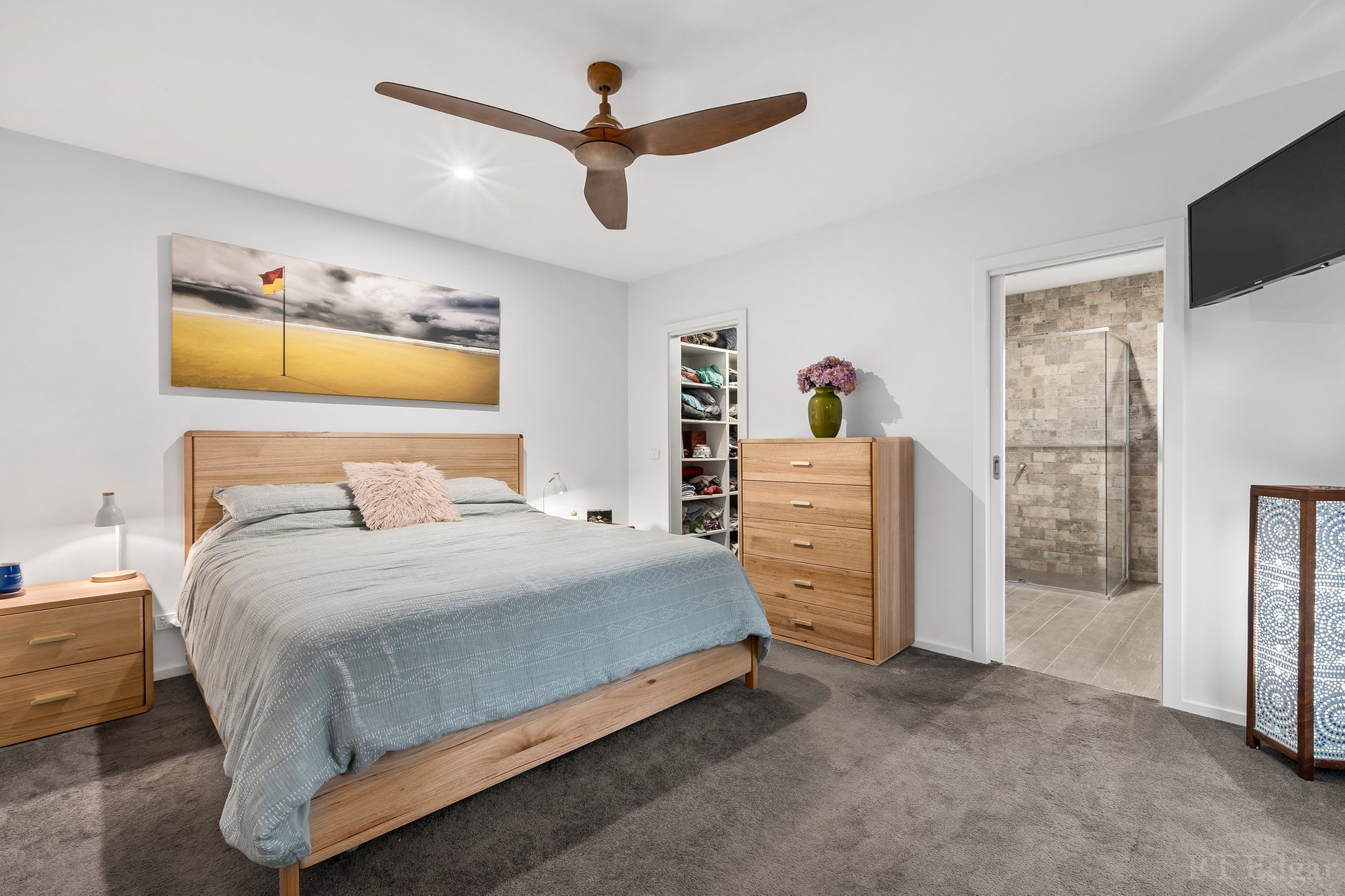 Property Gallery Thumbnail 9