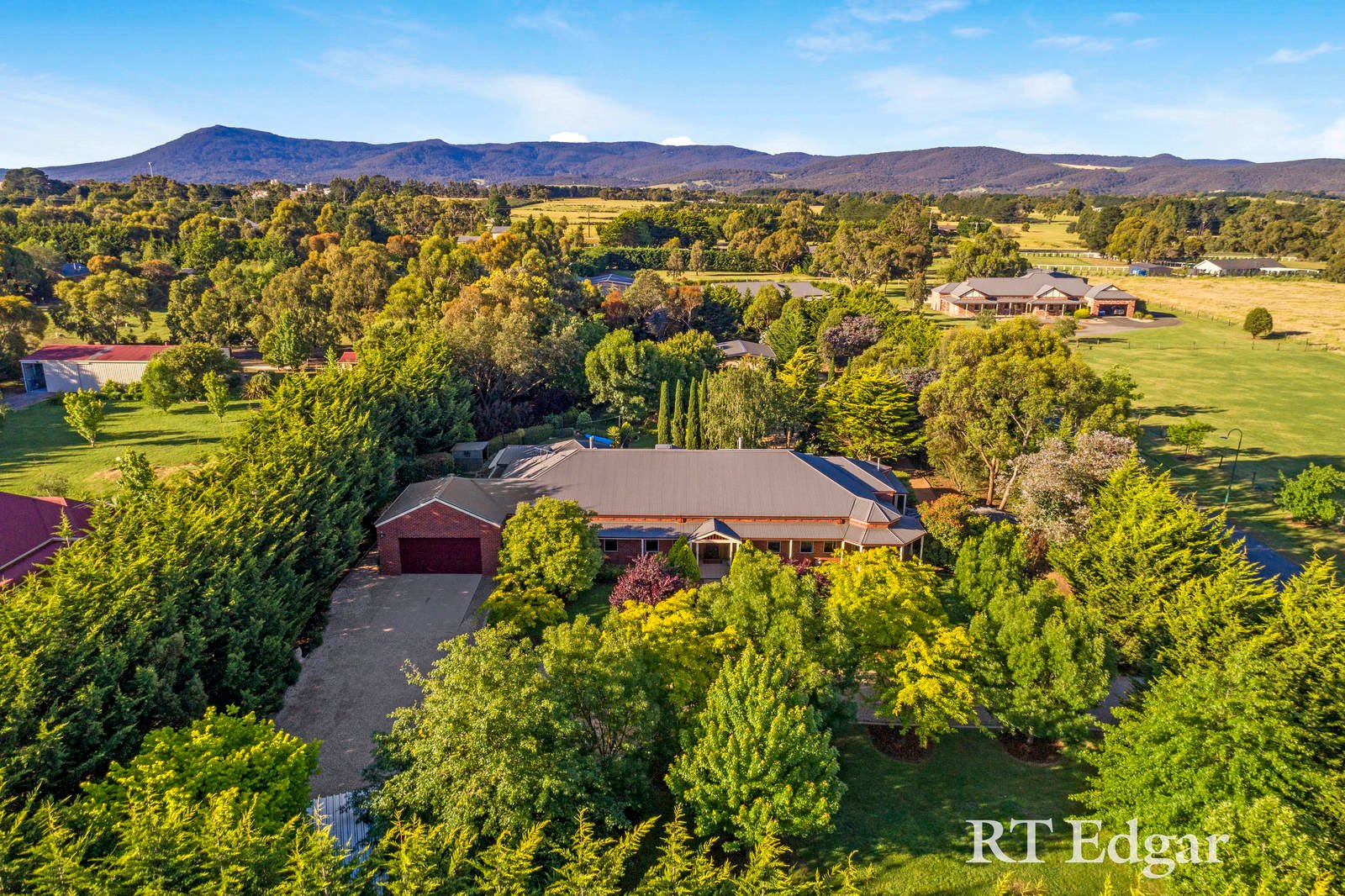 Property Gallery Thumbnail 3