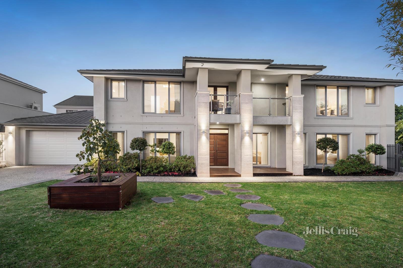 3 Arran Court, Glen Waverley image 1