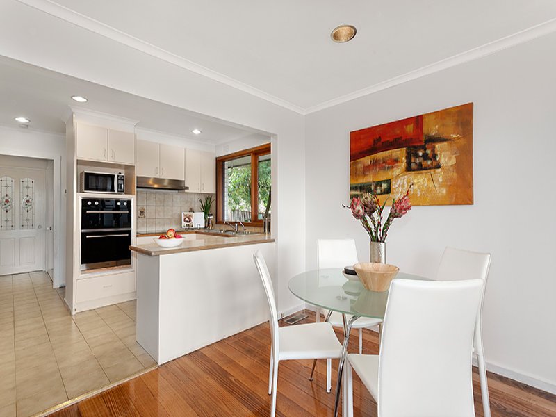 3 Arundel Court, Box Hill South image 3