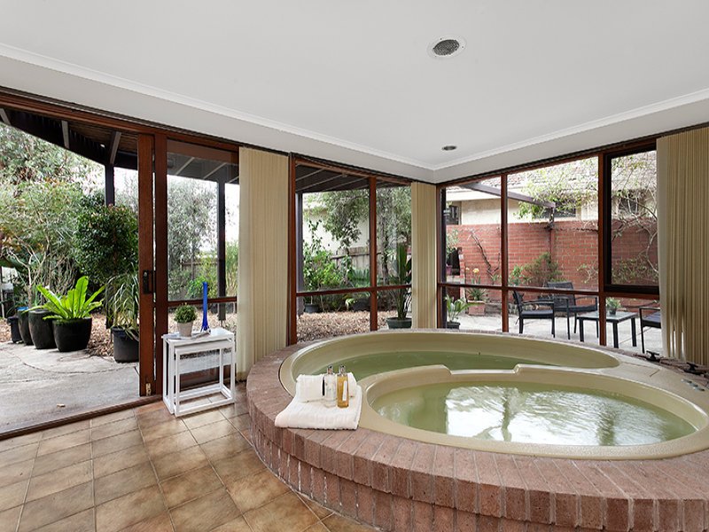 3 Arundel Court, Box Hill South image 8