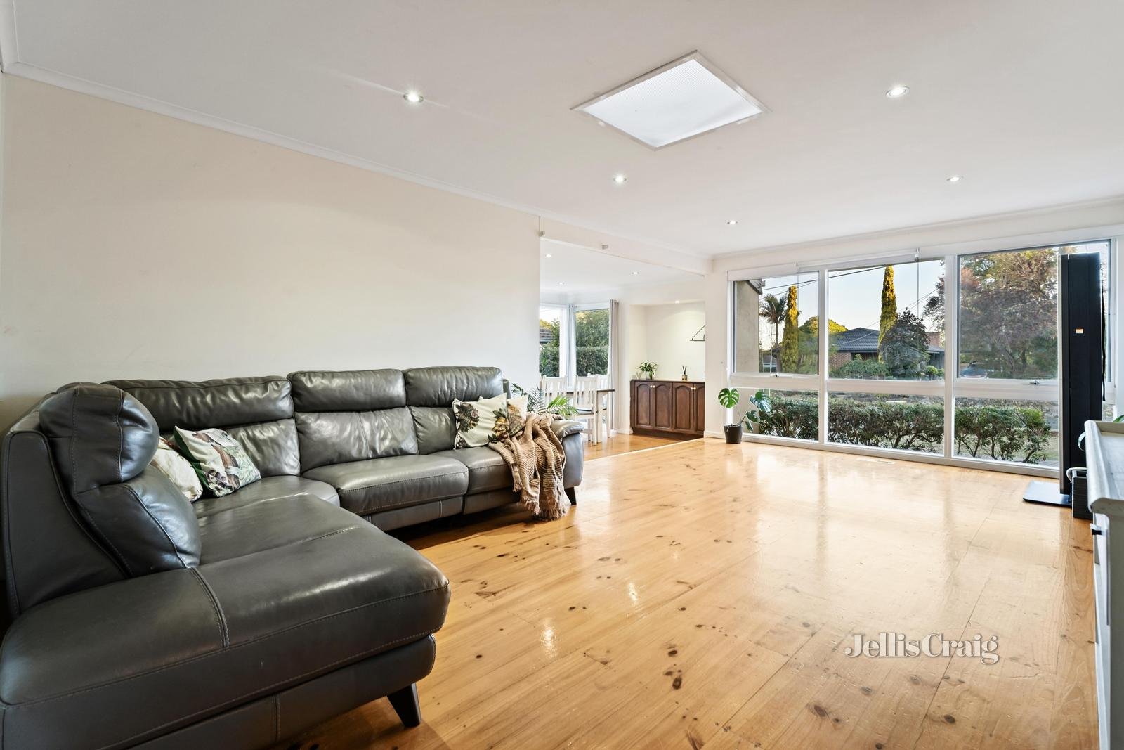 3 Ashcombe Drive, Ringwood image 3