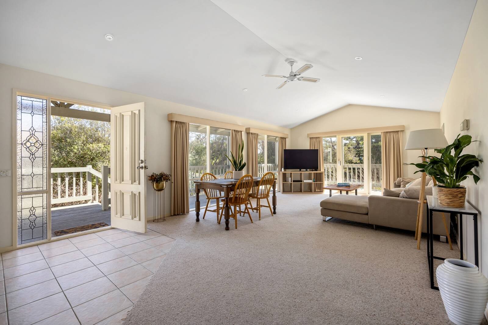 Property Gallery Thumbnail 2