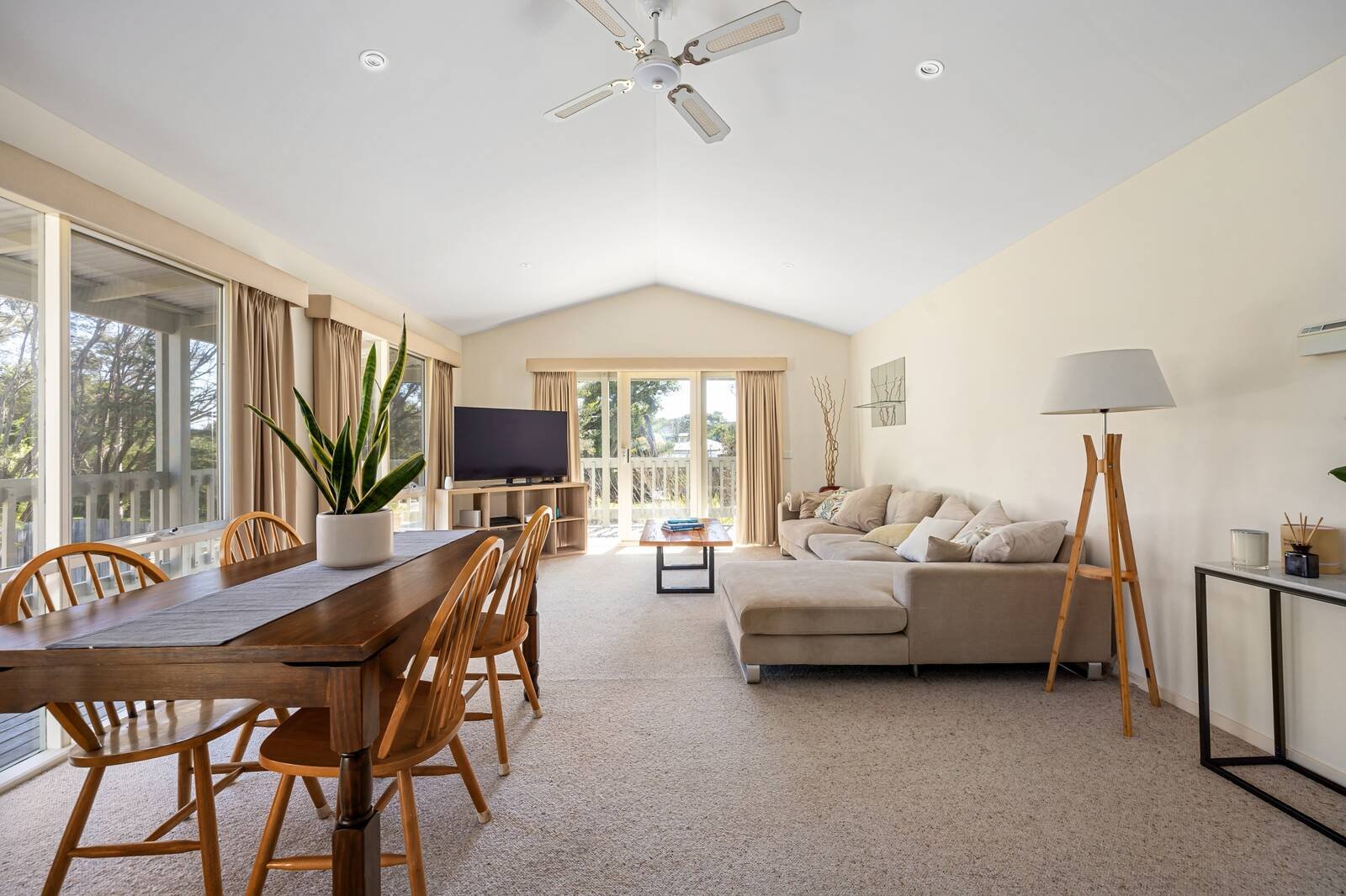 Property Gallery Thumbnail 12