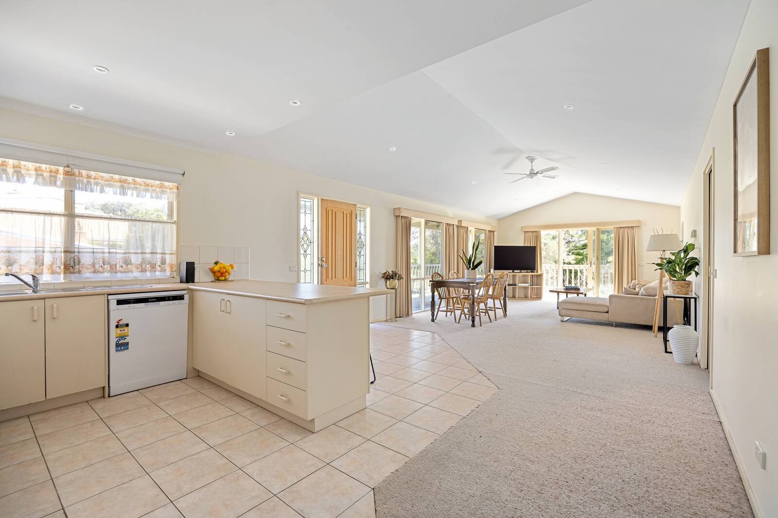 Property Gallery Thumbnail 17