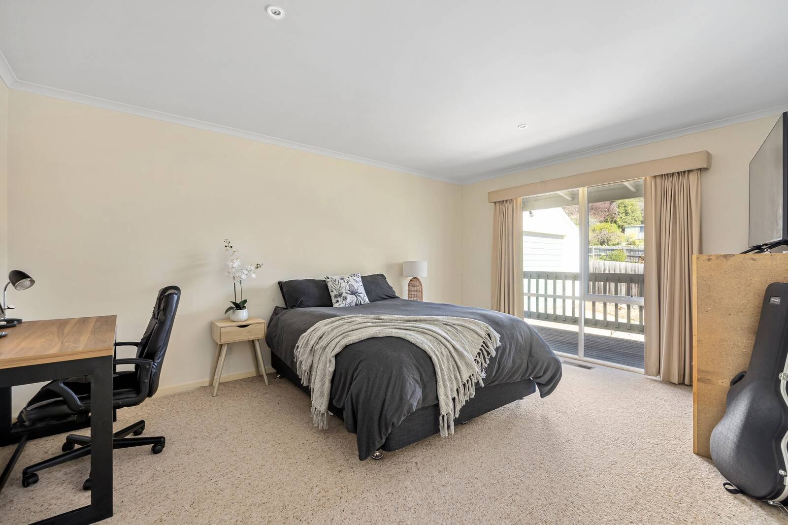 Property Gallery Thumbnail 19