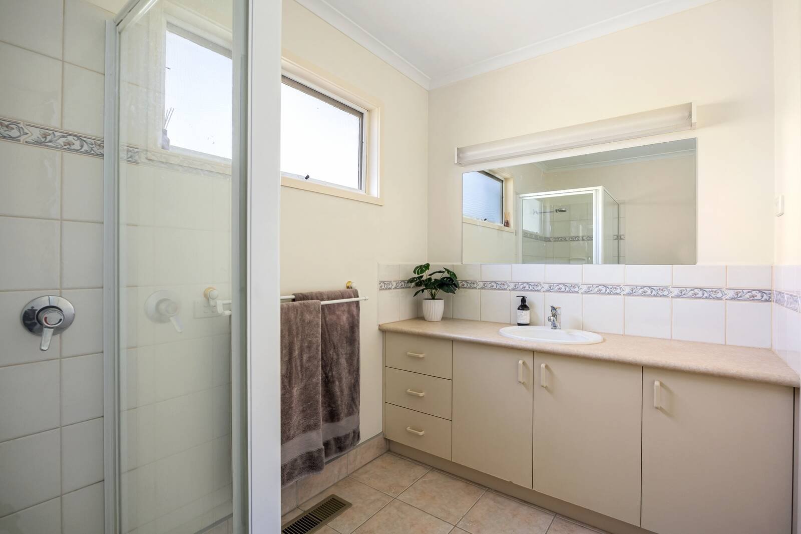 Property Gallery Thumbnail 20