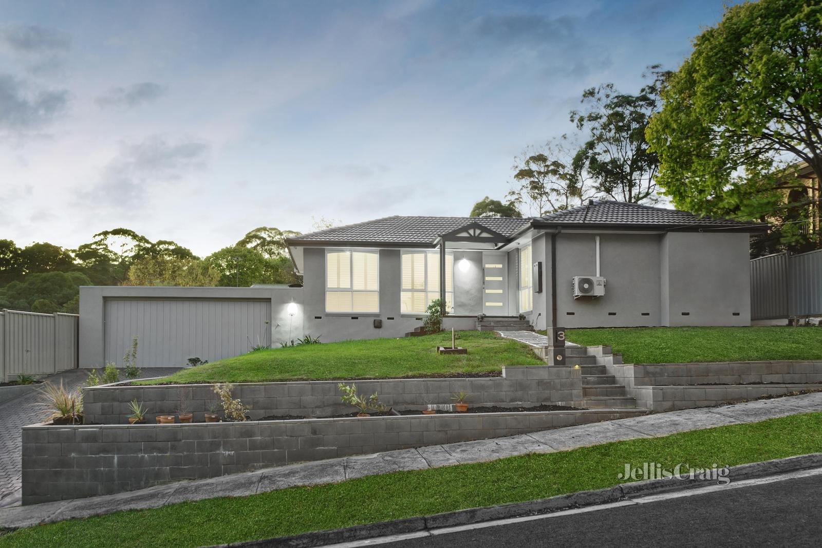 3 Ballandry Crescent, Greensborough image 1