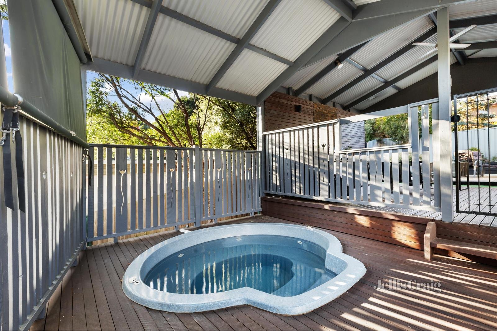 3 Ballandry Crescent, Greensborough image 14