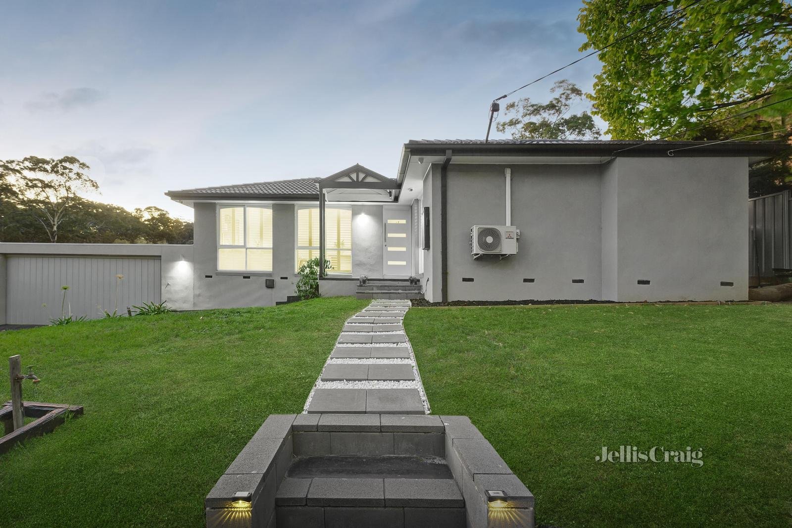 3 Ballandry Crescent, Greensborough image 15