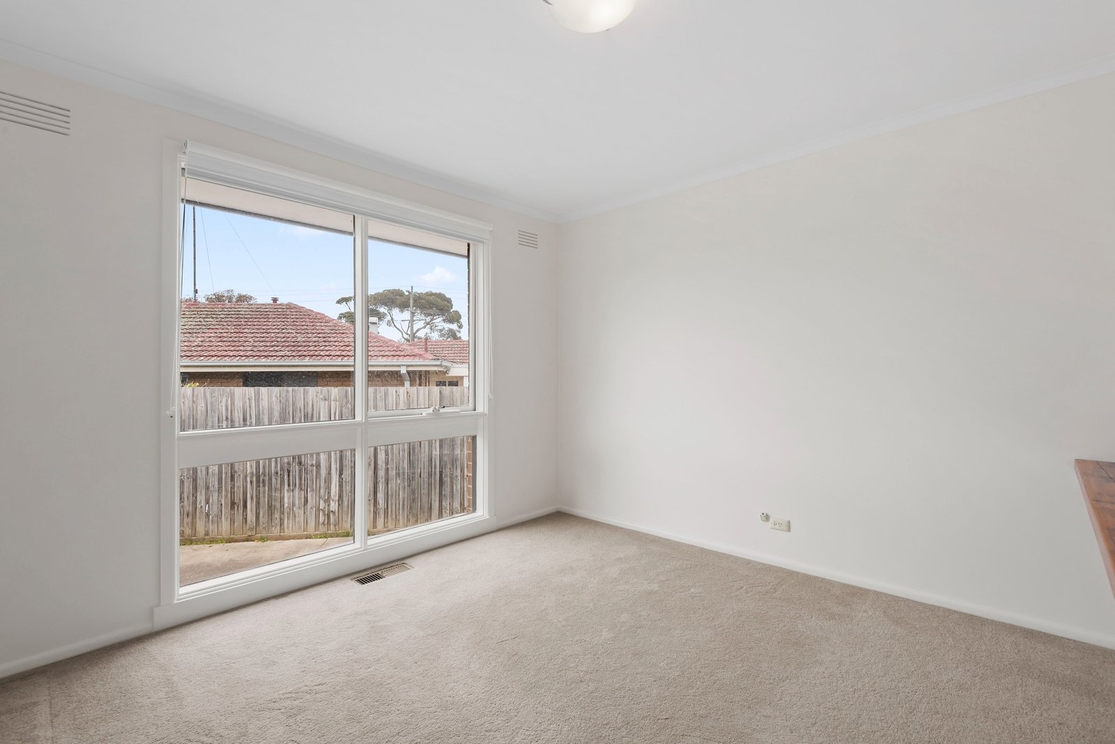 Property Gallery Thumbnail 11
