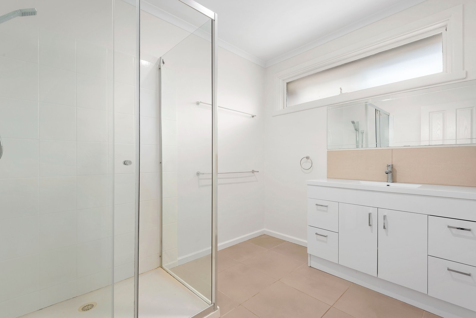 Property Gallery Thumbnail 12