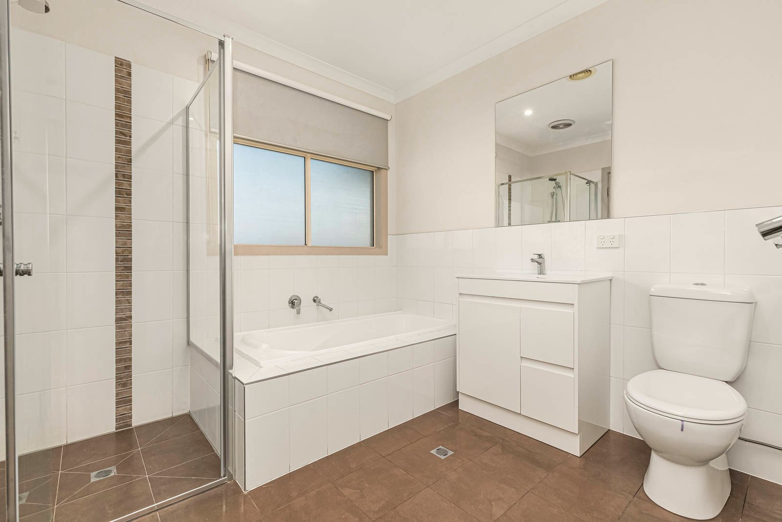 Property Gallery Thumbnail 6