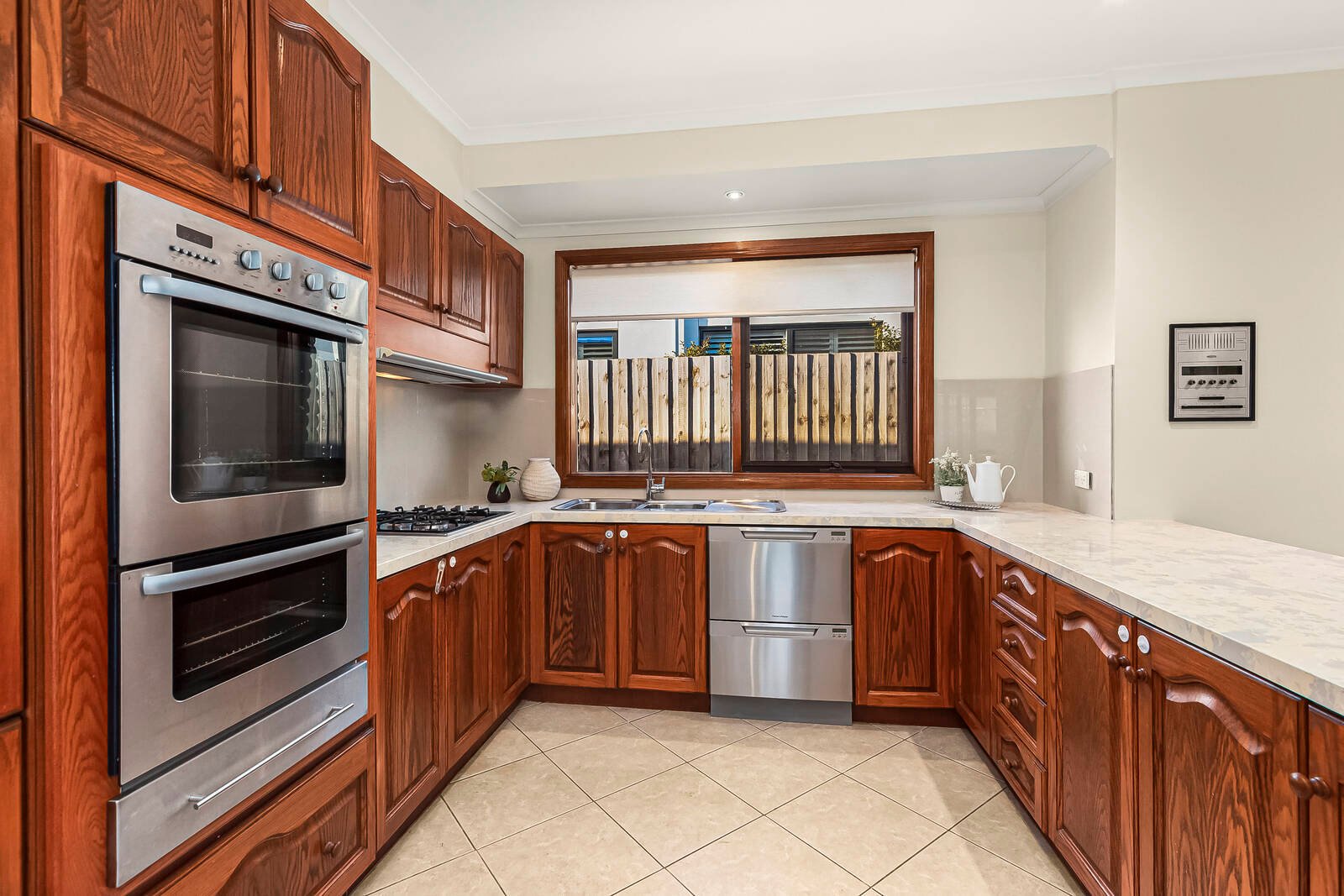 Property Gallery Thumbnail 6