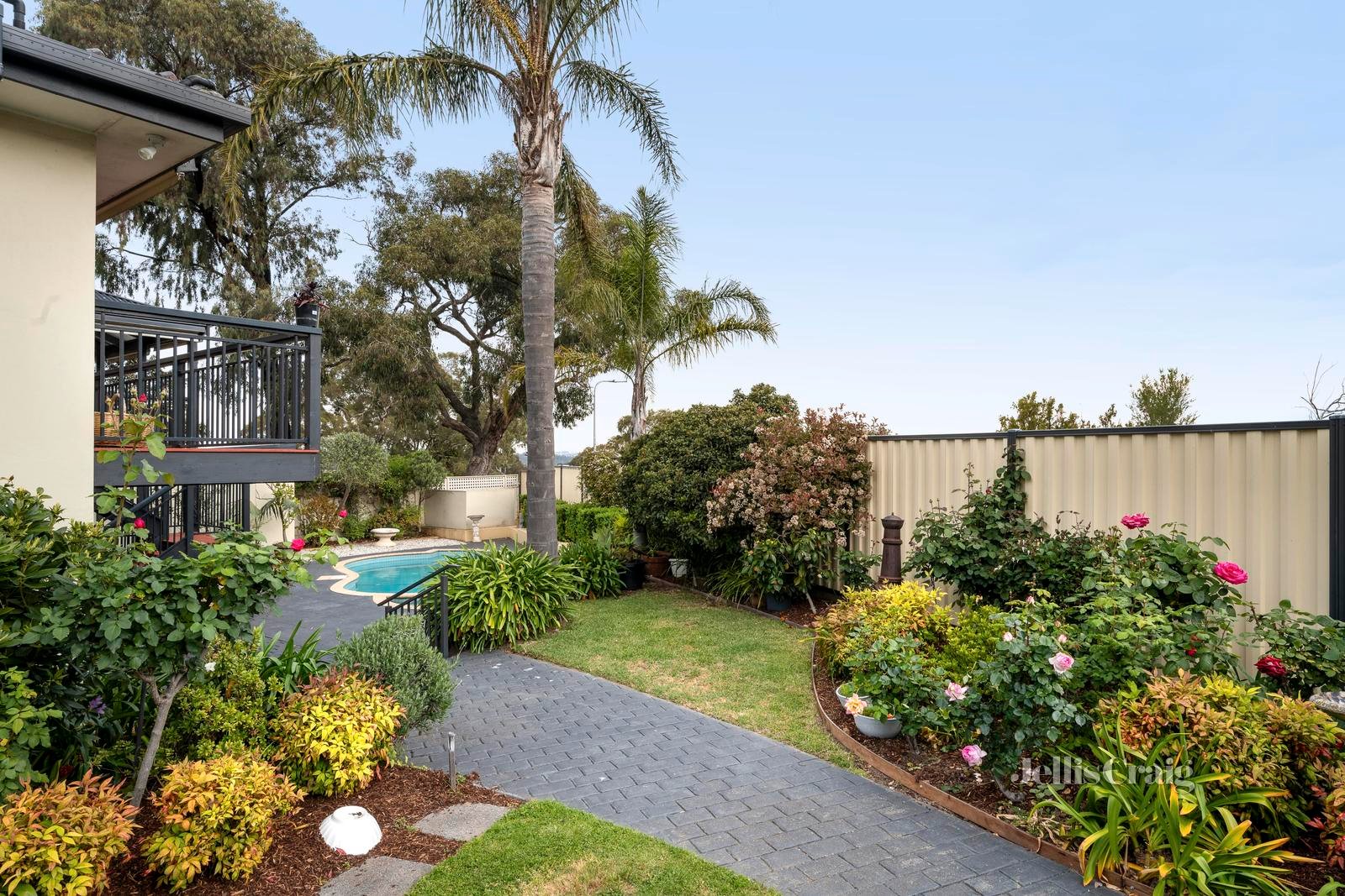 3 Beela Close, Greensborough image 2