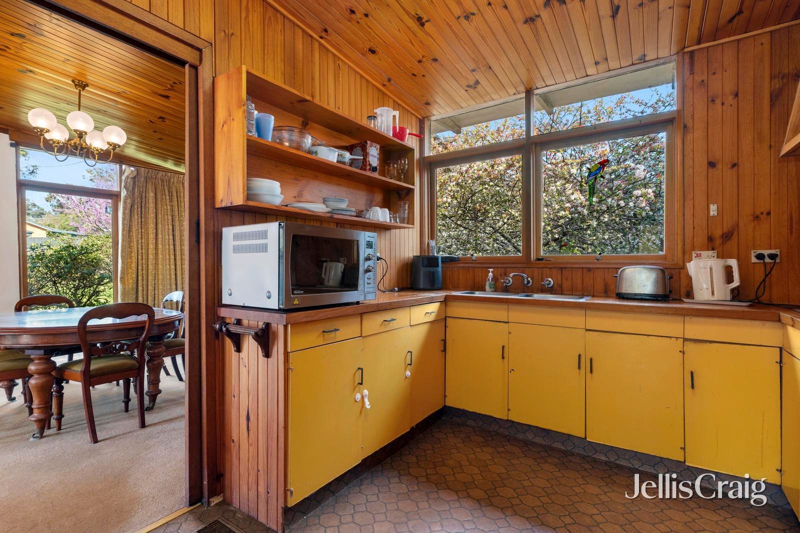 3 Betty Court, Mount&nbsp;Waverley image 5