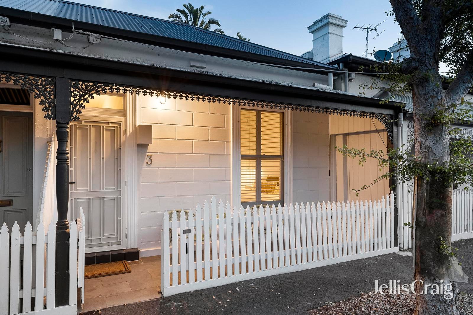 3 Bevan Street, Albert&nbsp;Park image 2