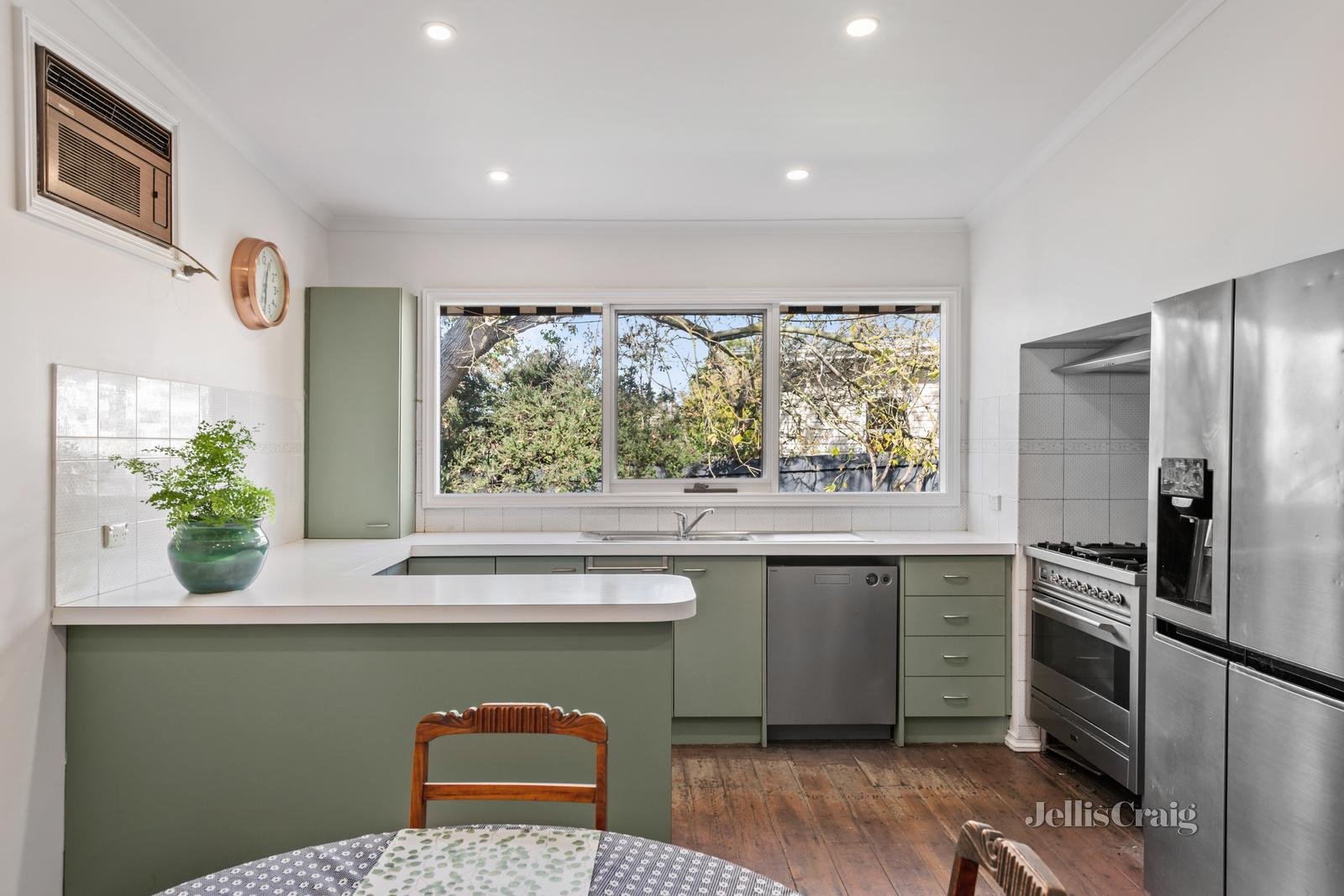 3 Bow Crescent, Camberwell image 10