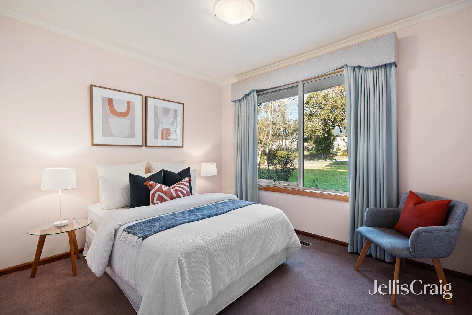 3 Broughton Avenue, Croydon image 4