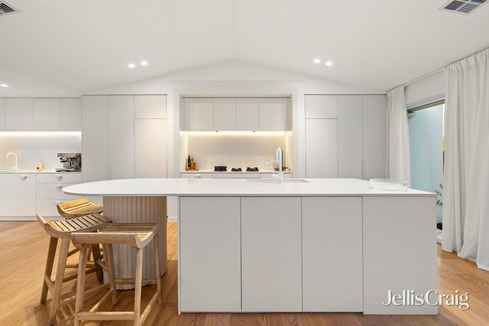 3 Broxbourne Brae, Mornington image 3