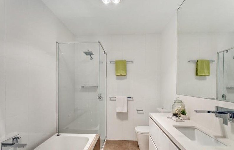 3 Bryson Grove, Templestowe Lower image 8