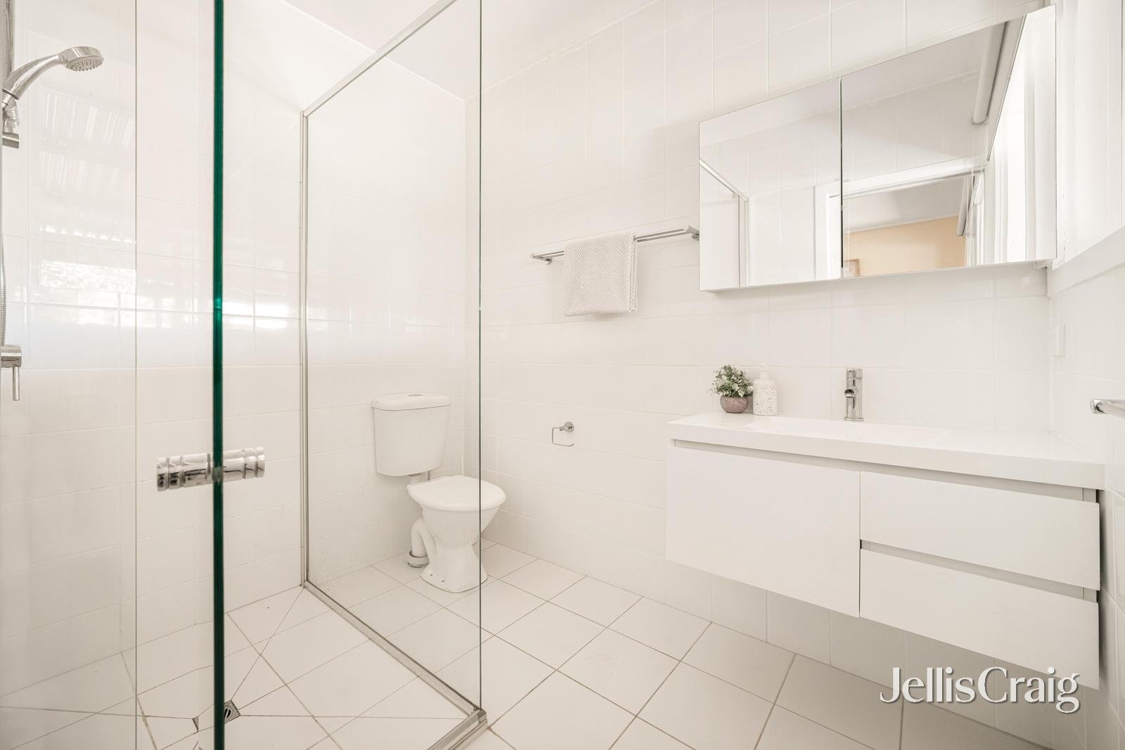 3 Byrne Court, Cheltenham image 9