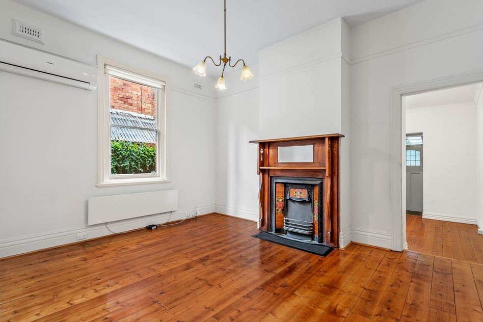 3 Byron Street, Elwood image 2