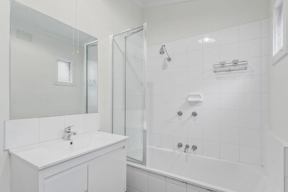 3 Byron Street, Elwood image 5