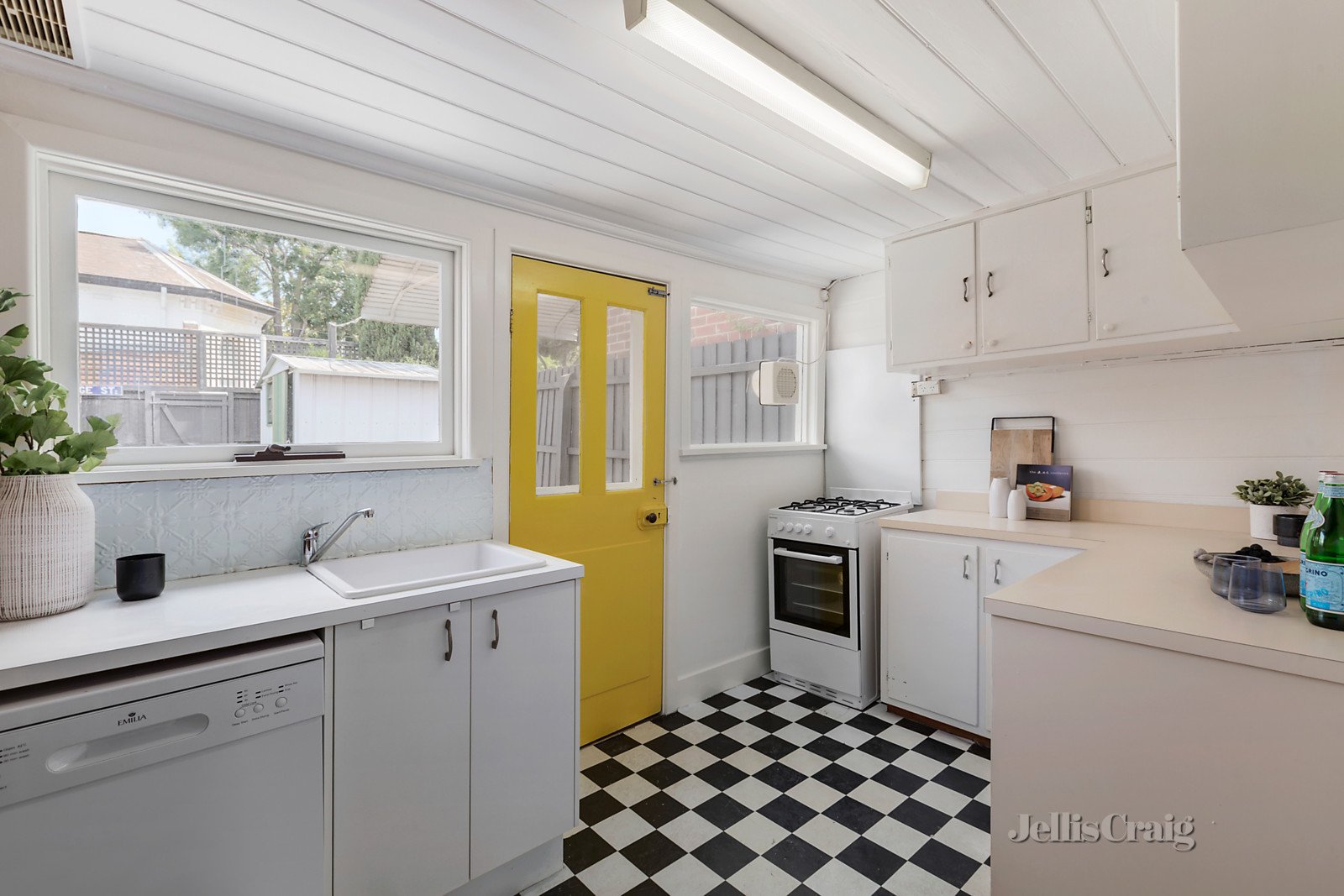 3 Cambridge Street, Armadale image 3