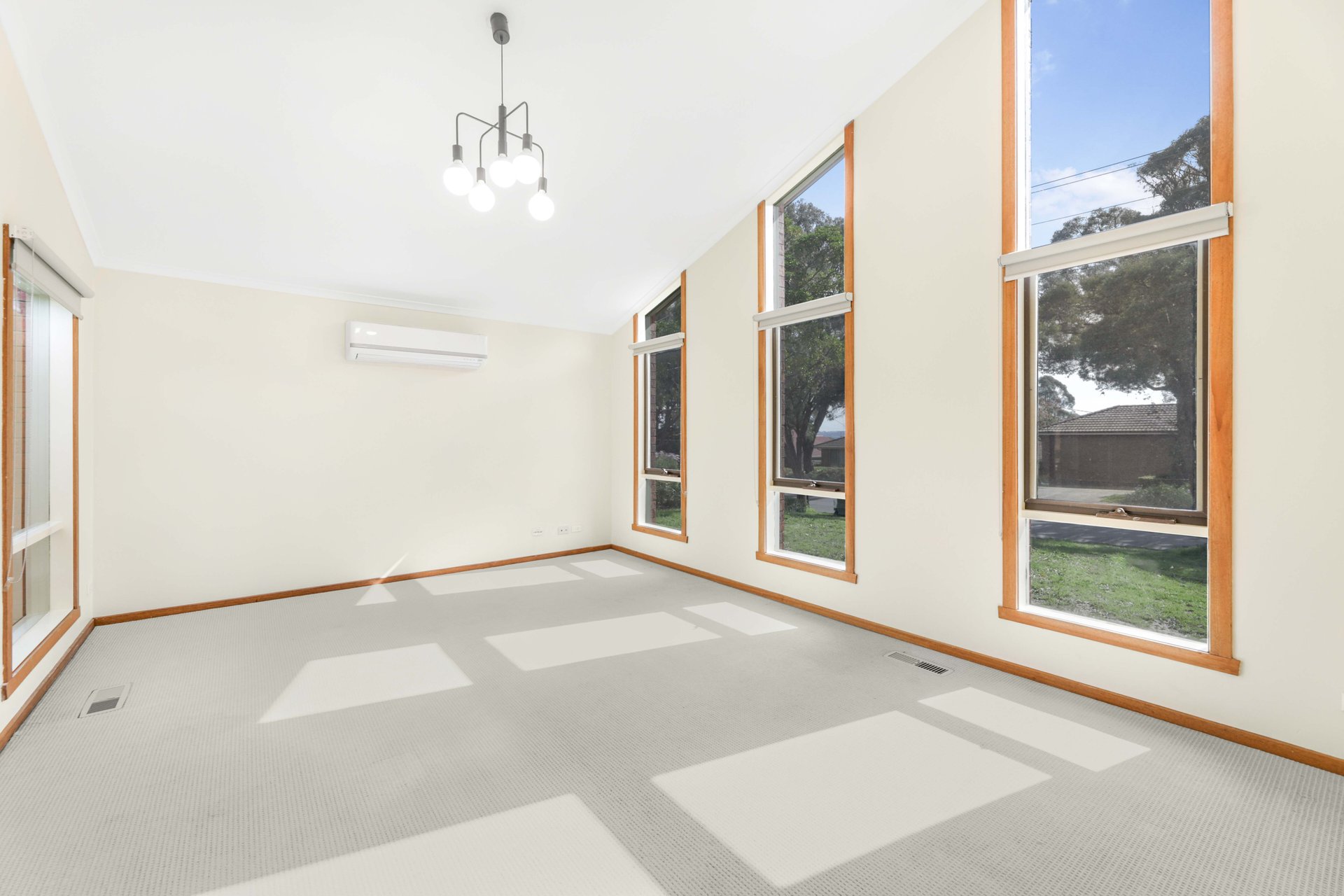 3 Campaspe Drive, Croydon Hills image 2