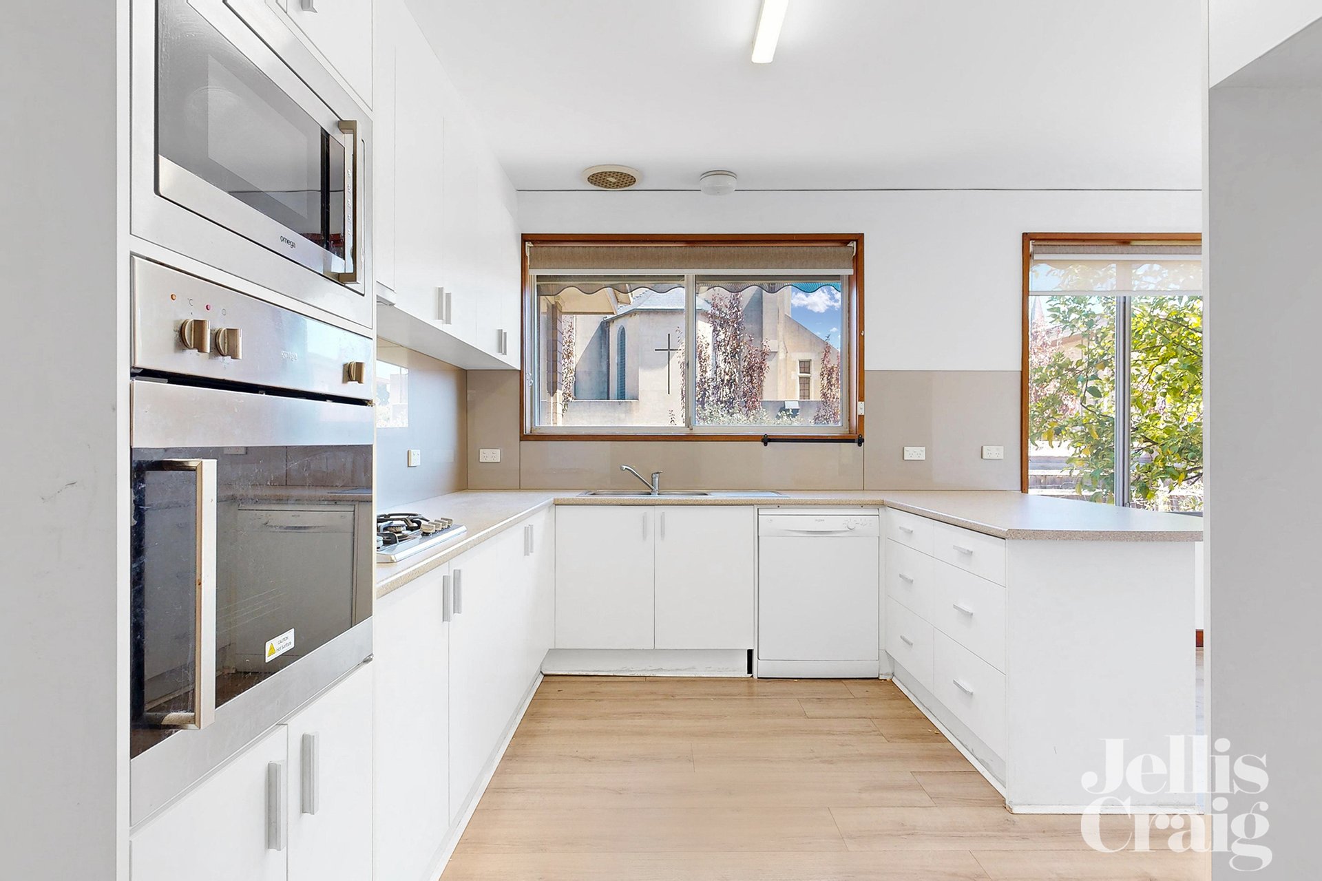 3 Canterbury Road, Camberwell image 3