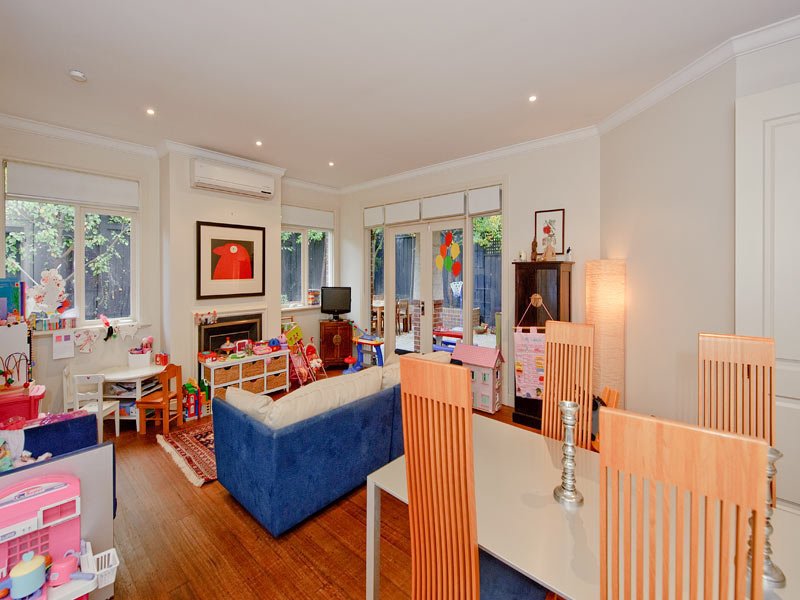 3 Chertsey Street, Surrey Hills image 4