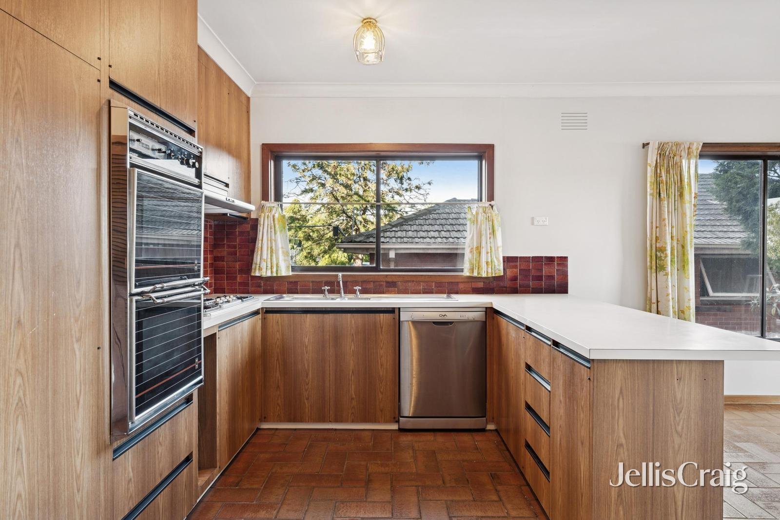 3 Claremont Lane, Bulleen image 2
