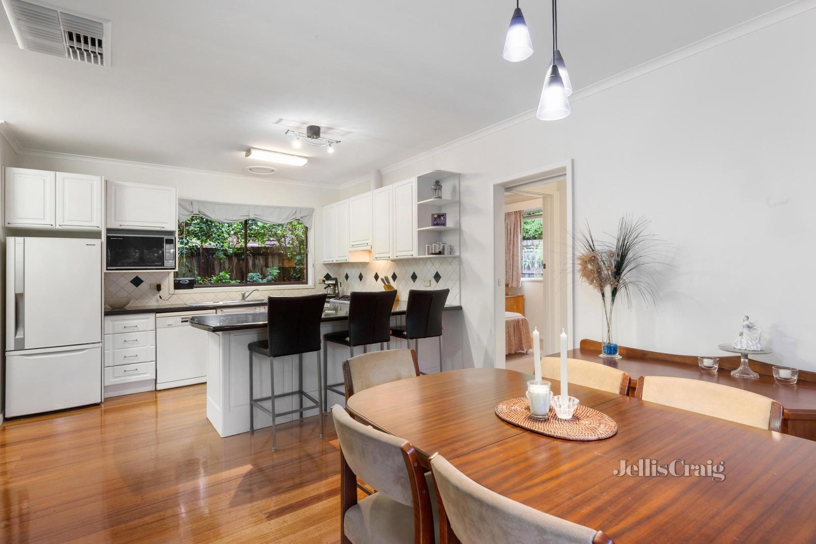 3 Claremount Court, Glen Waverley image 3