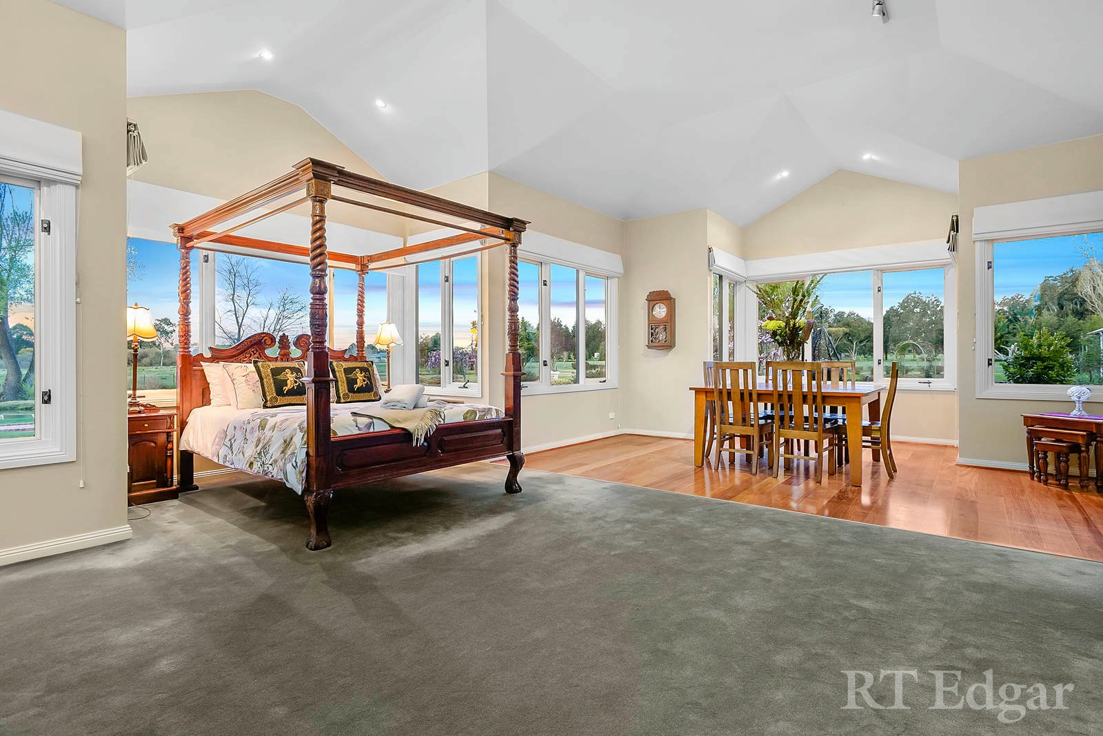Property Gallery Thumbnail 8