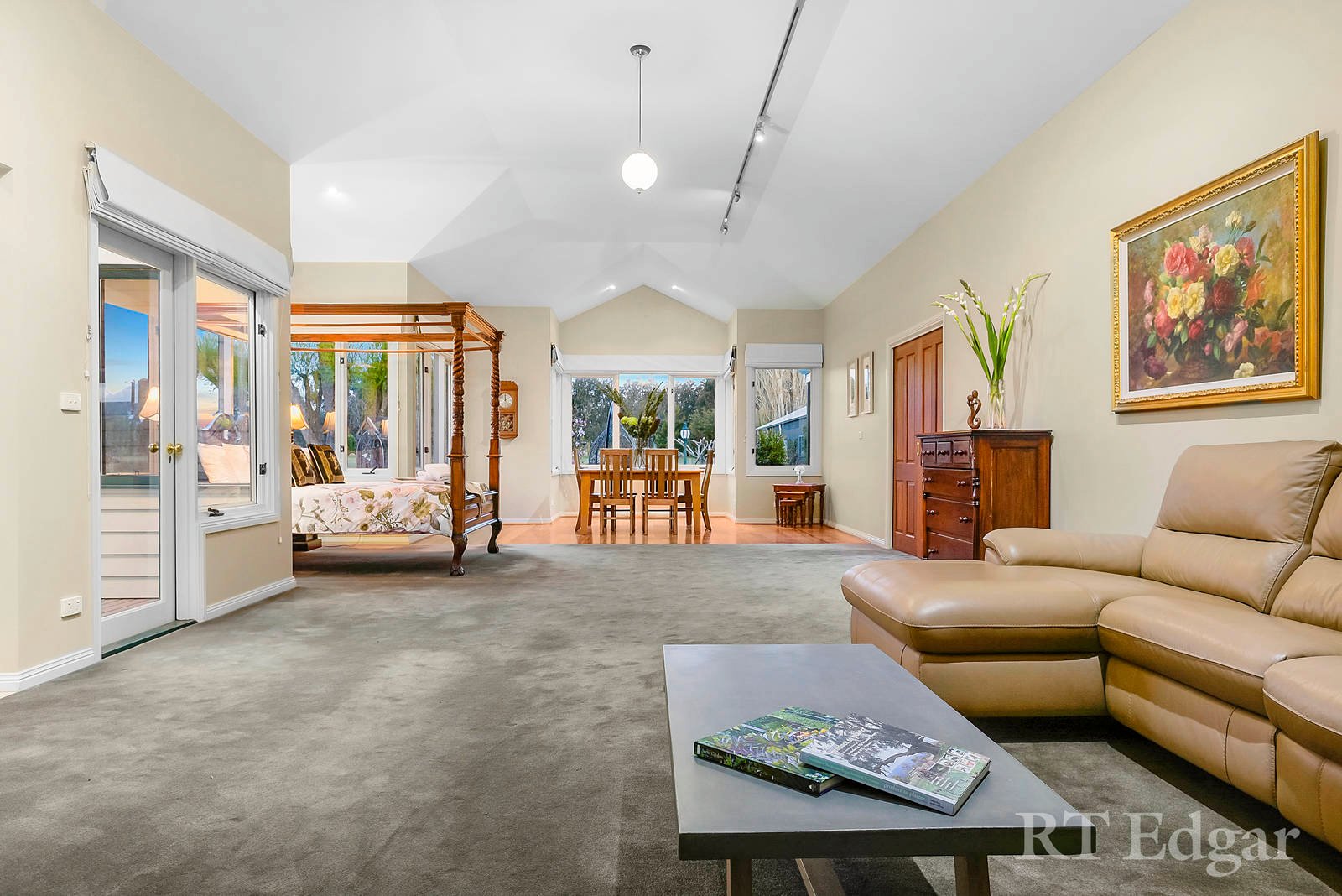 Property Gallery Thumbnail 10