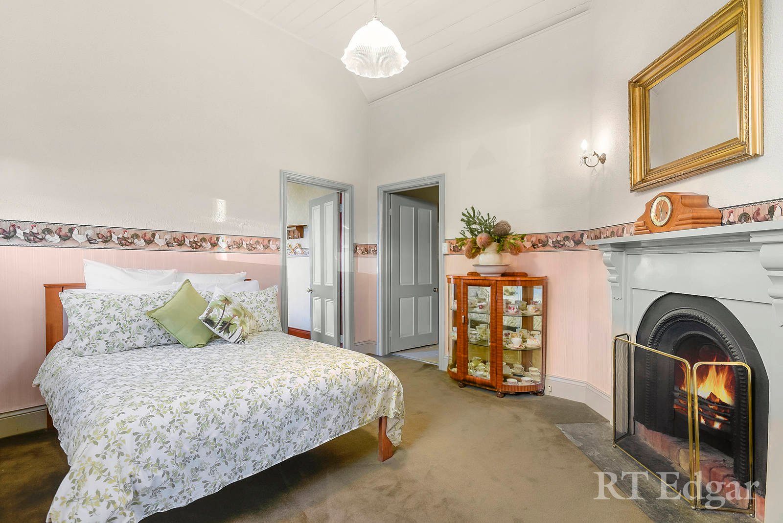 Property Gallery Thumbnail 14