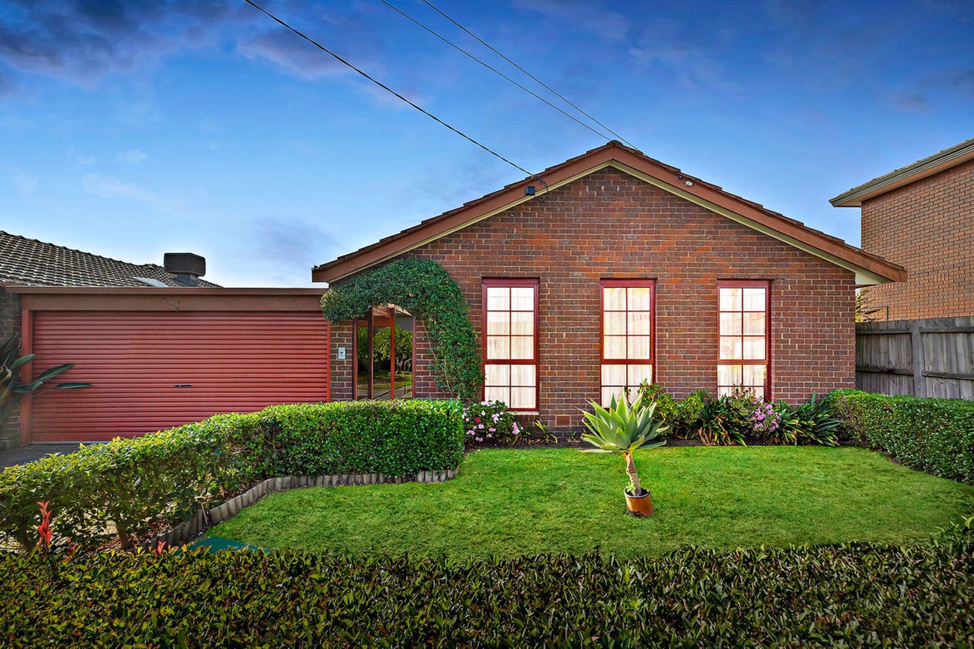 3 Cloverdale Close, Burwood East image 1