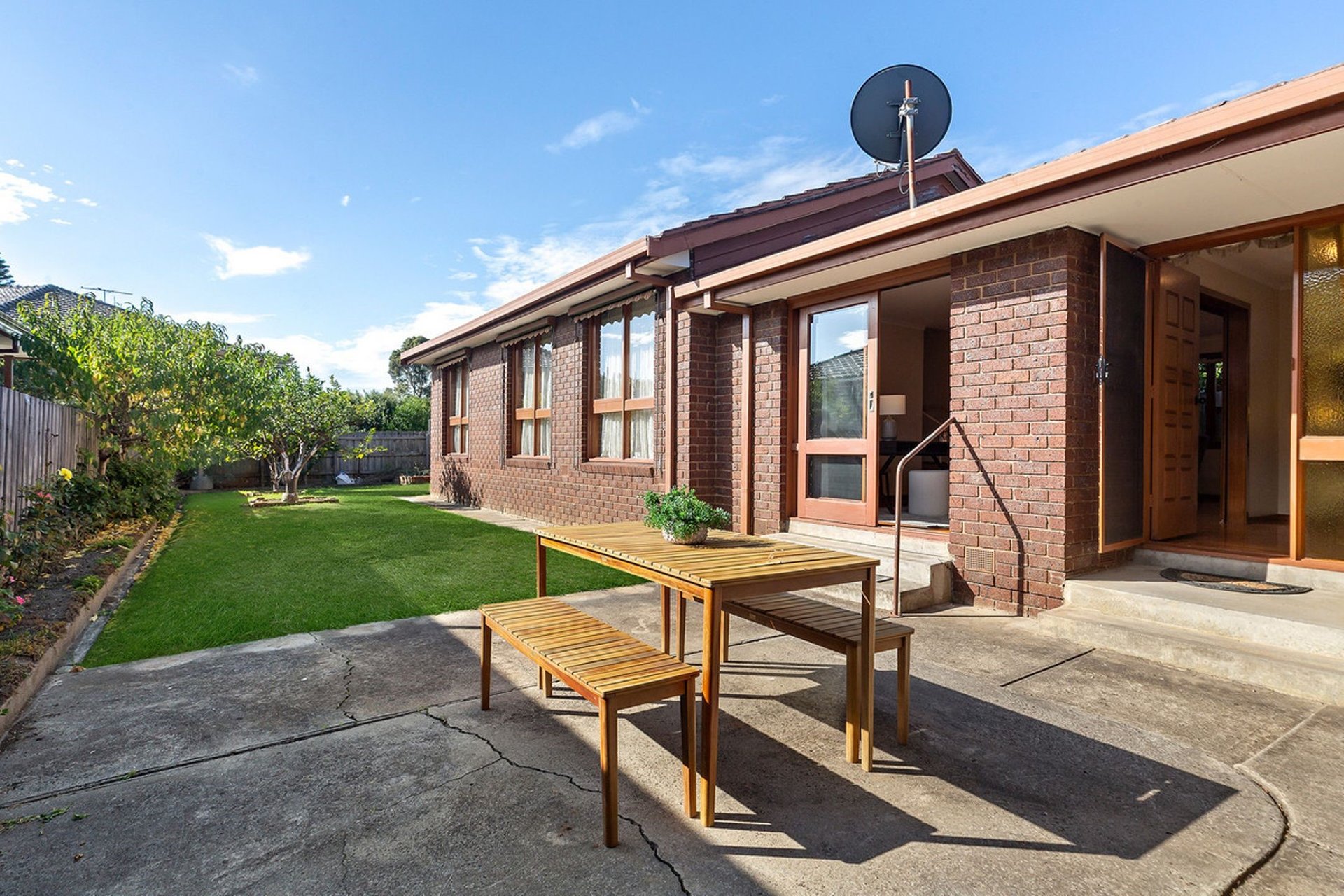 3 Cloverdale Close, Burwood East image 8