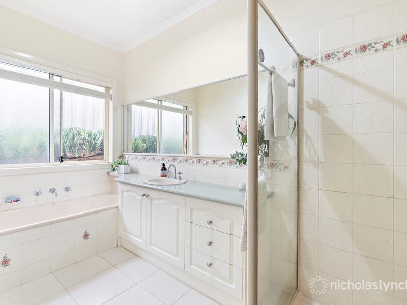 Property Gallery Thumbnail 8