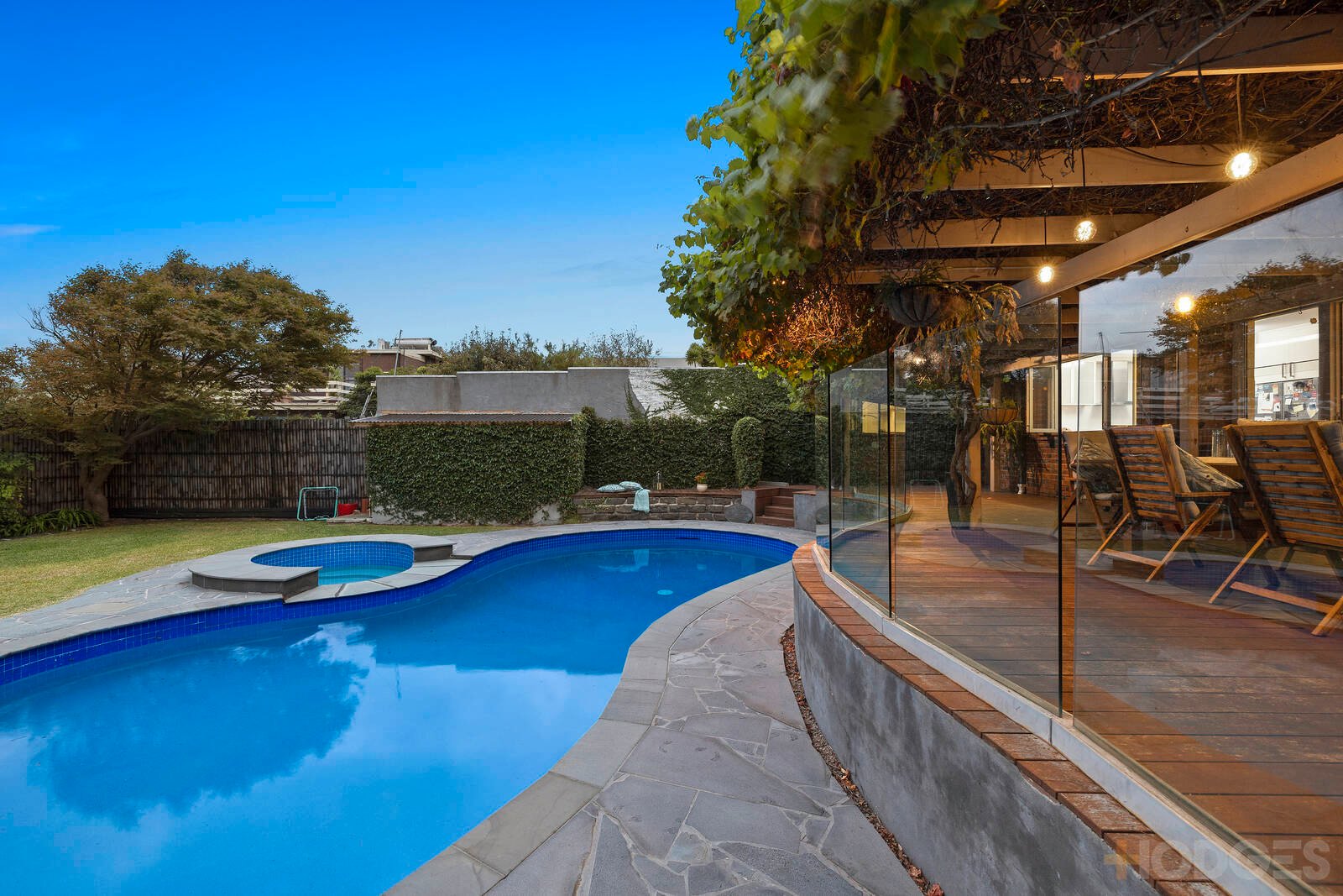3 College Grove Black Rock