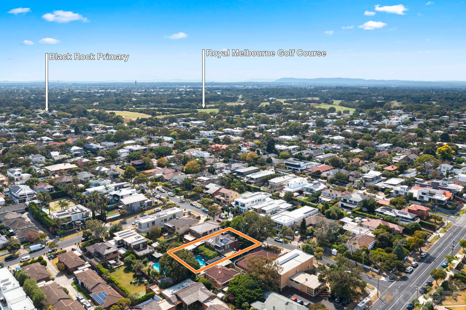 3 College Grove Black Rock