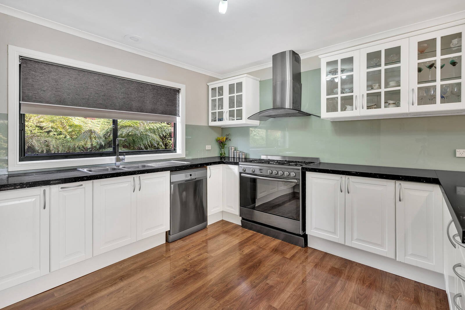 Property Gallery Thumbnail 3