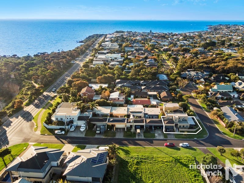 Property Gallery Thumbnail 3