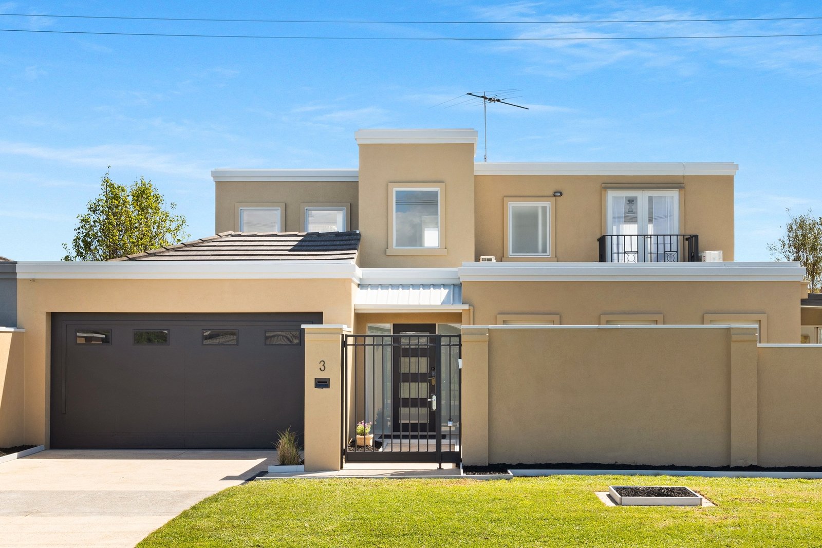 Property Gallery Thumbnail 2