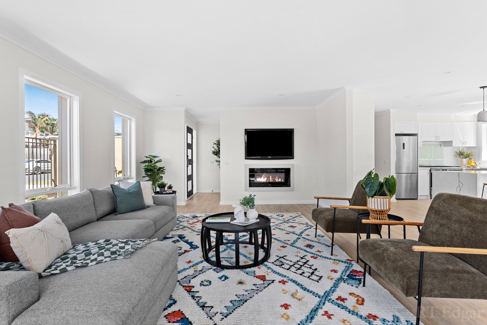 Property Gallery Thumbnail 3