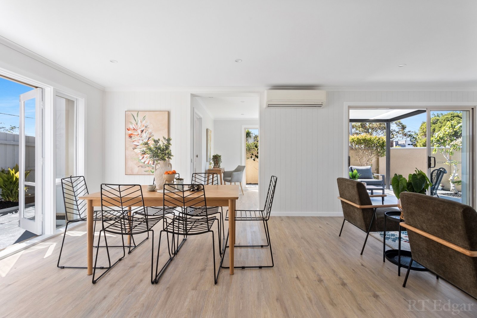 Property Gallery Thumbnail 6