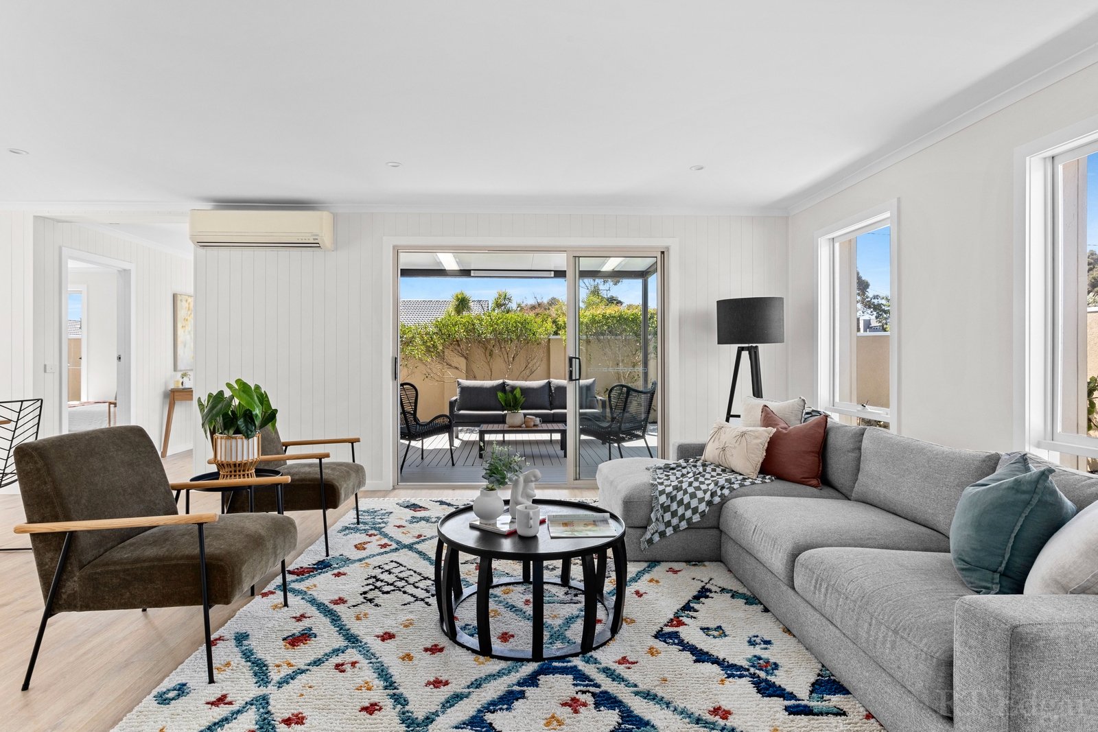 Property Gallery Thumbnail 7