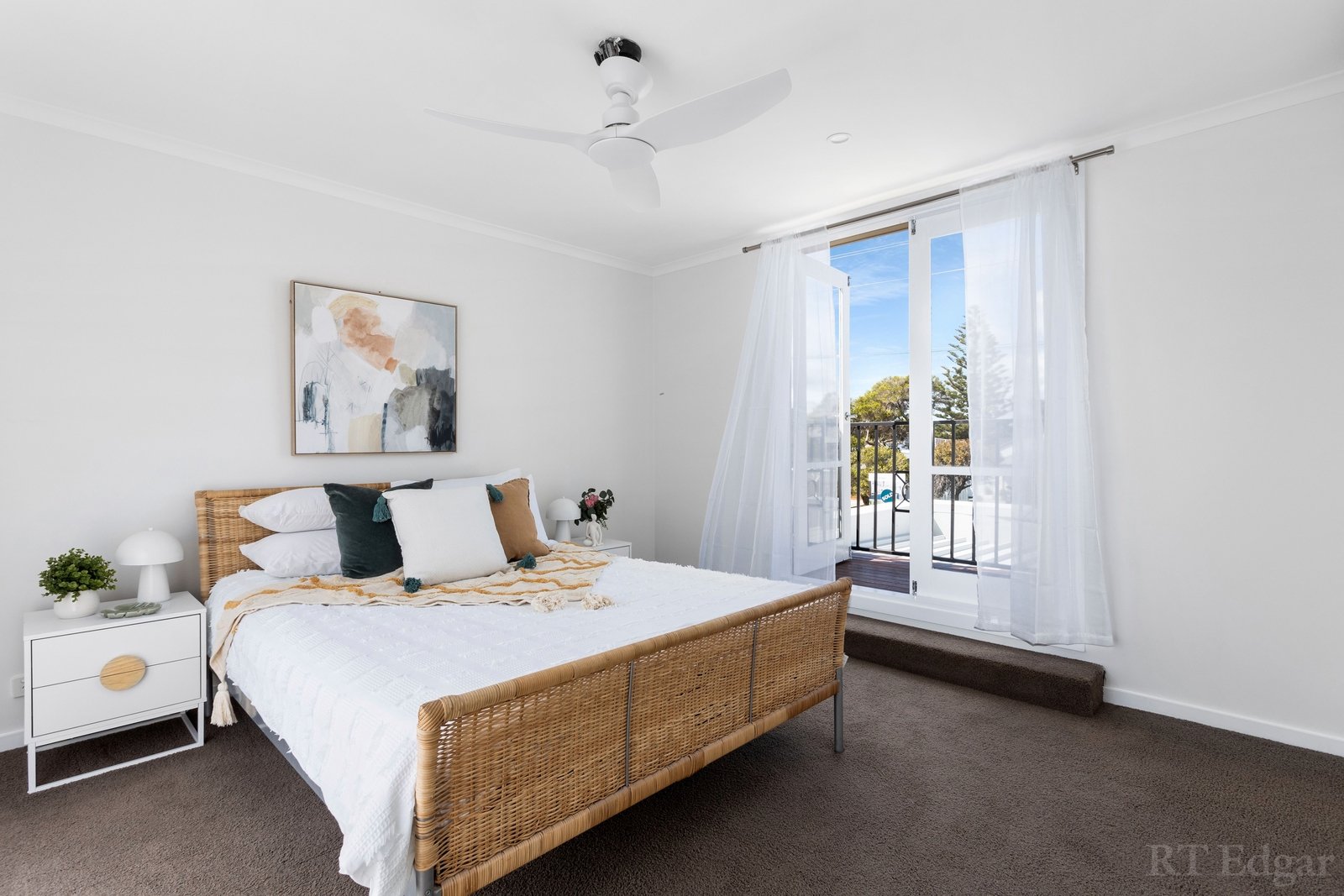 Property Gallery Thumbnail 12